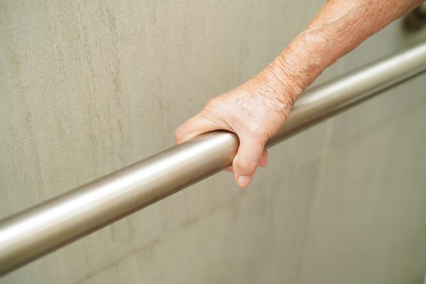 Cost of Tub Grab Bar Installation in Santa Rosa